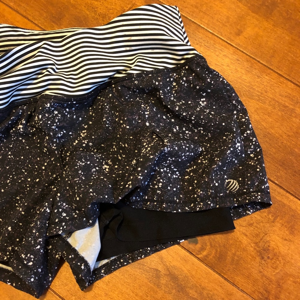 Speckled running shorts